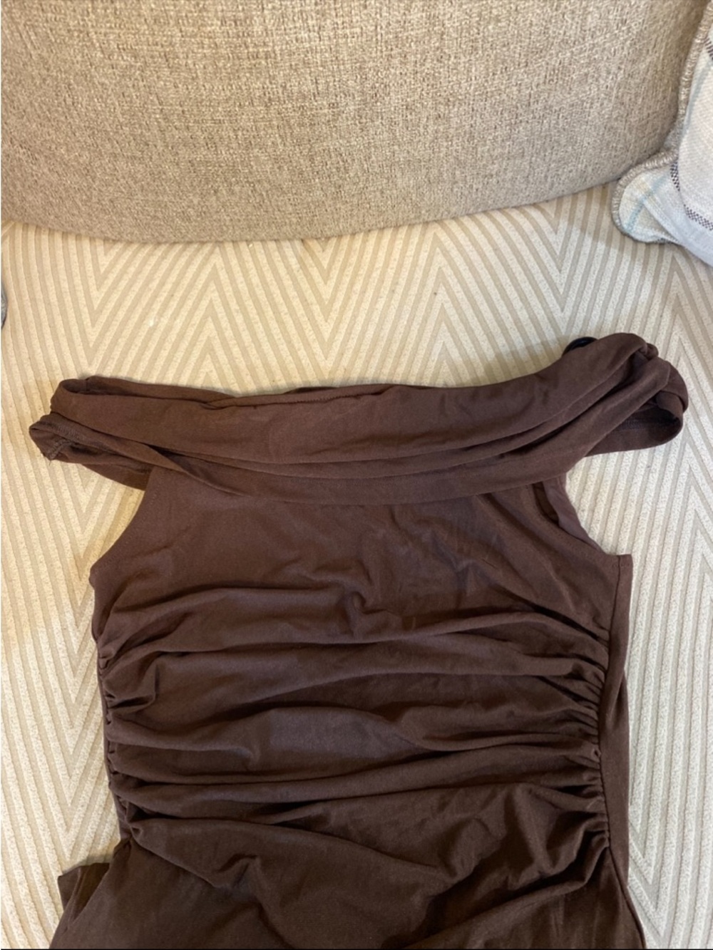 New Women Medium Off The Shoulder Brown Ruched Formal Dress - Picture 10 of 11